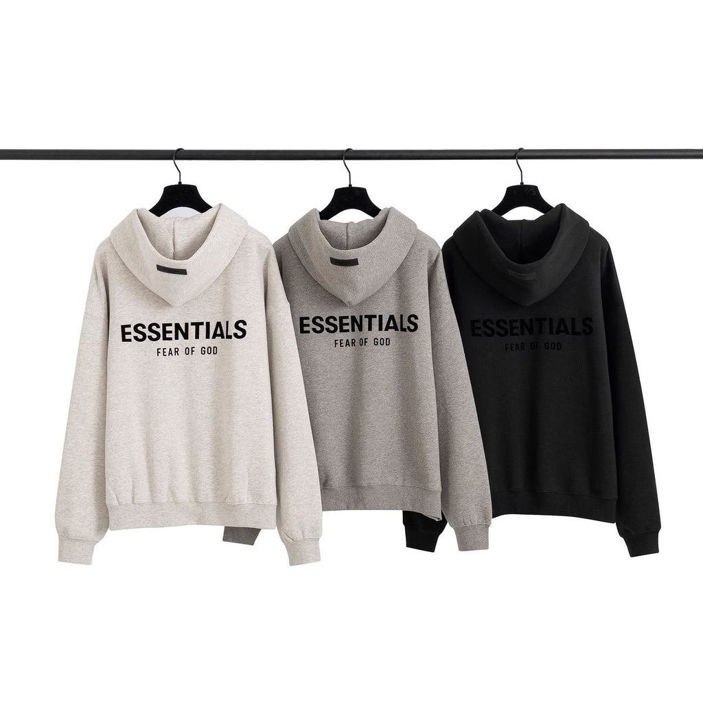 MOLETOM ESSENTIALS