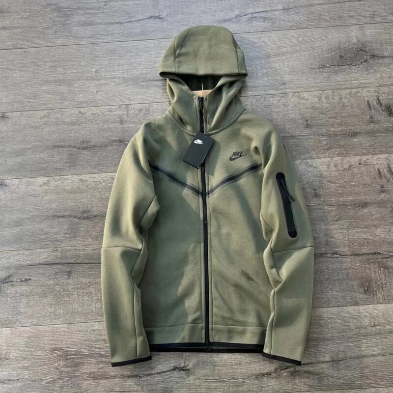 Nike tech